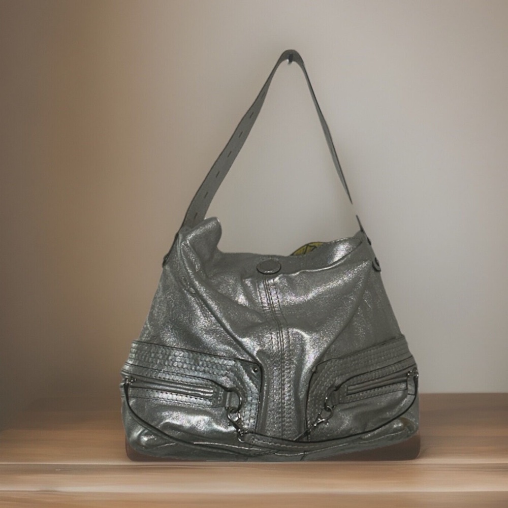 Gianni Bini Y2K Silver Metallic Leather Rare  Hobo Bag Purse Zip Details Lined